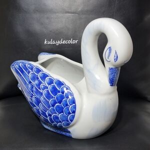 Chinoiserie Vintage Style Cobalt Blue White Swan Planter Ceramic Vase 10"x 8"